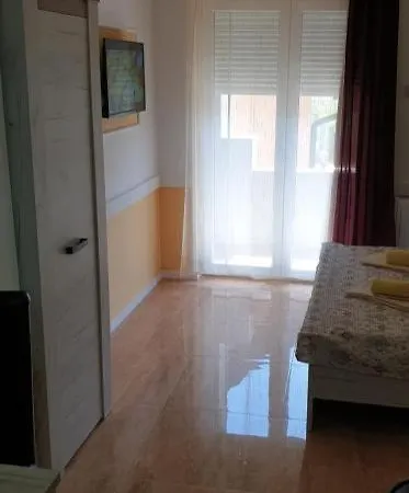 Suzana Апартаменты *